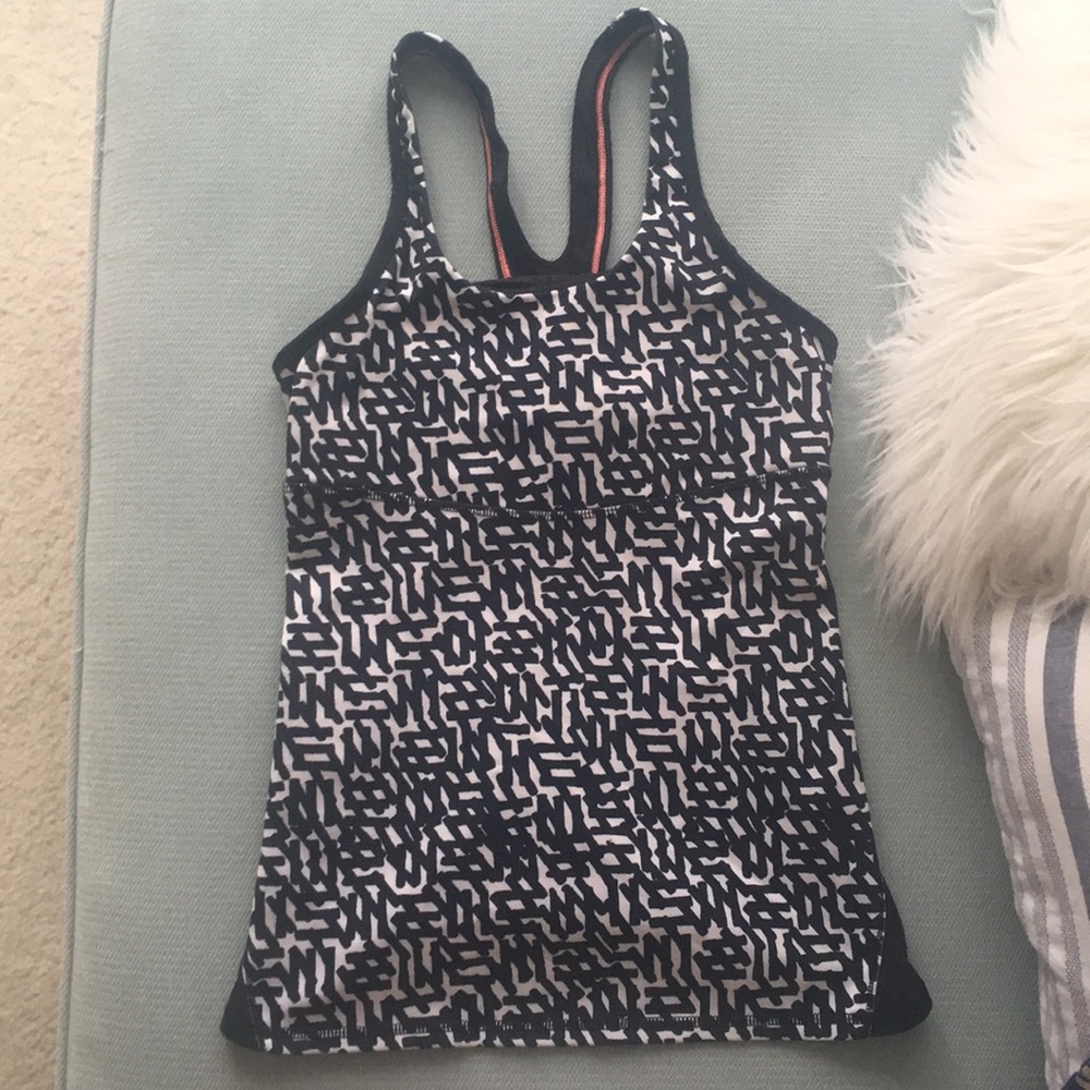 Lululemon tank
